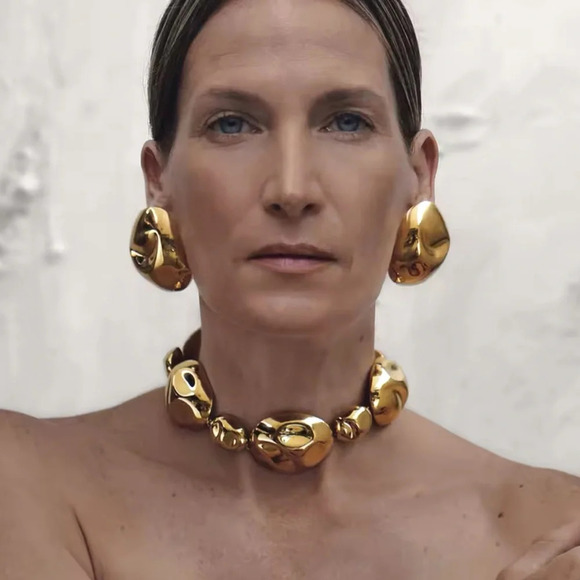 Vintage Gold Geometric 18K Gold Stainless Steel Waterproof Earrings - Picture 2 of 10